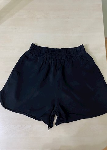 Siyah Rahat Kesim Mini Şort - Görsel 2