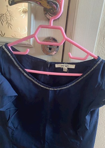 Lacivert Saten Fırfırlı Kadın Bluz - Görsel 3