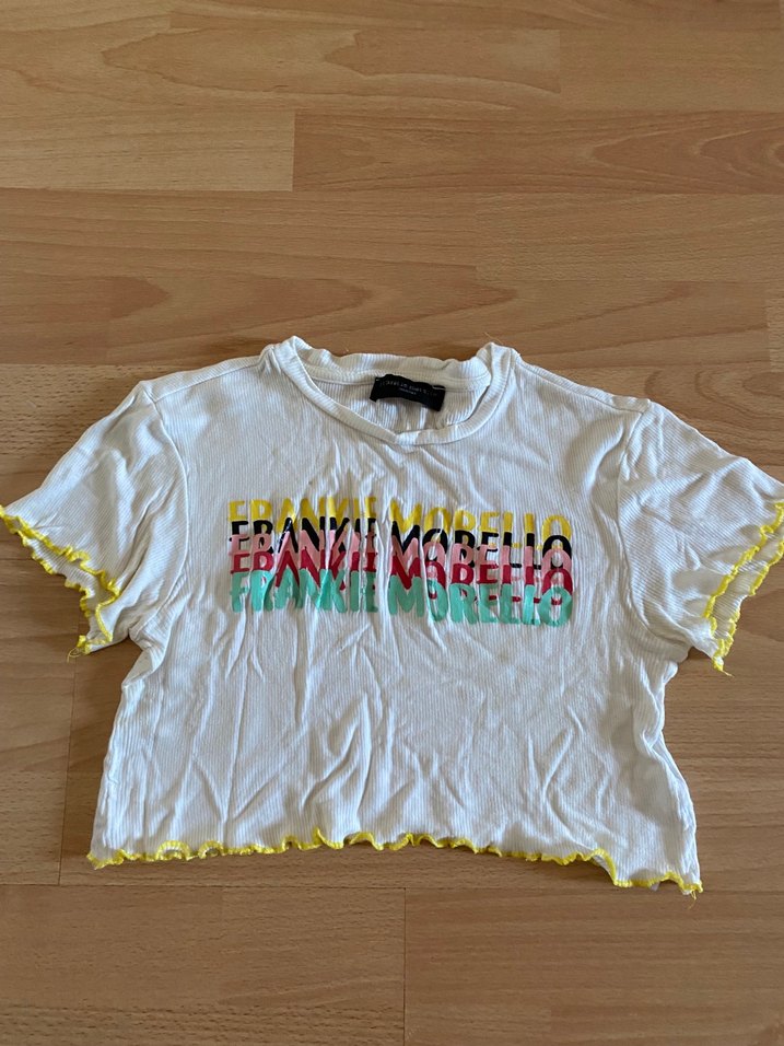 Beyaz Baskılı Fırfırlı Tişört - Görsel 2