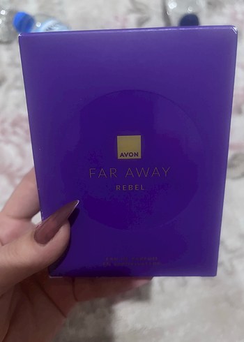 Avon Far Away Rebel Kadın Parfümü - Görsel 2