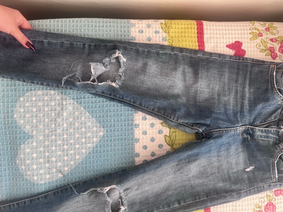 Gri Kadın Denim Yırtık Pantolon - Görsel 3