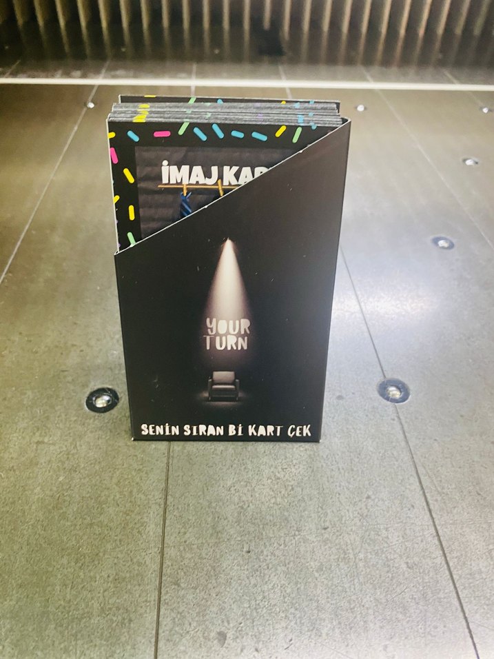 Your turn Kart Oyunu - Tüm Geceyi Değiştirir - Görsel 3