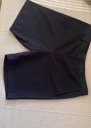 H&M HM siyah şortlu