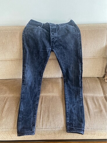 Levis 501 jeans