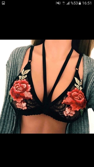 gül desenli dantel bralet