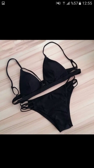 siyah bikini