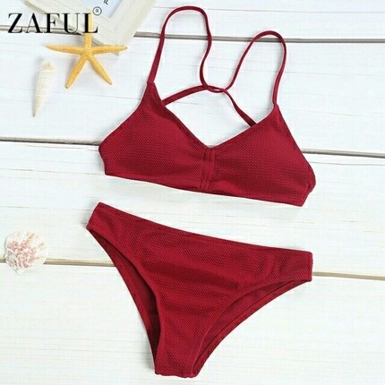 kırmızı bikini 