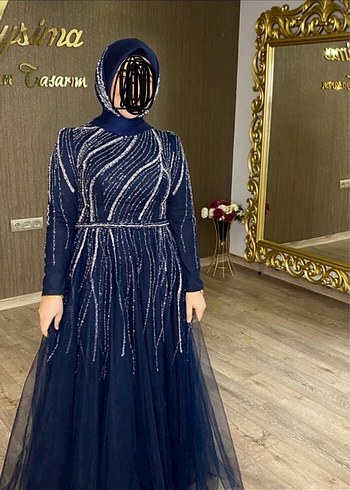 Lacivert İşlemeli Uzun Abiye Elbise