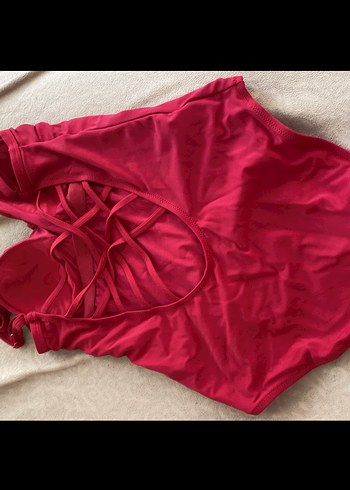 Kırmızı Drapeli İnce Askılı Kadın Mayo - Görsel 2