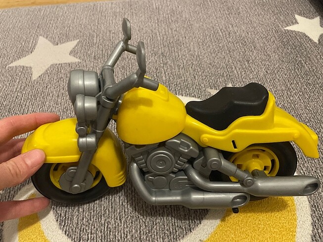  Oyuncak motor