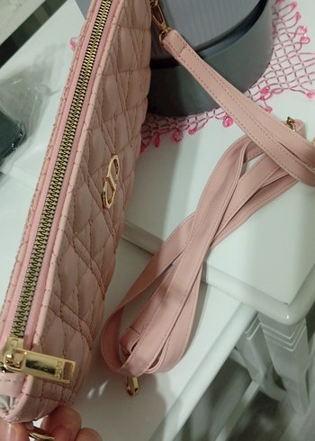 Pembe Nakışlı Kadın Çantası Fermuarlı - Görsel 6