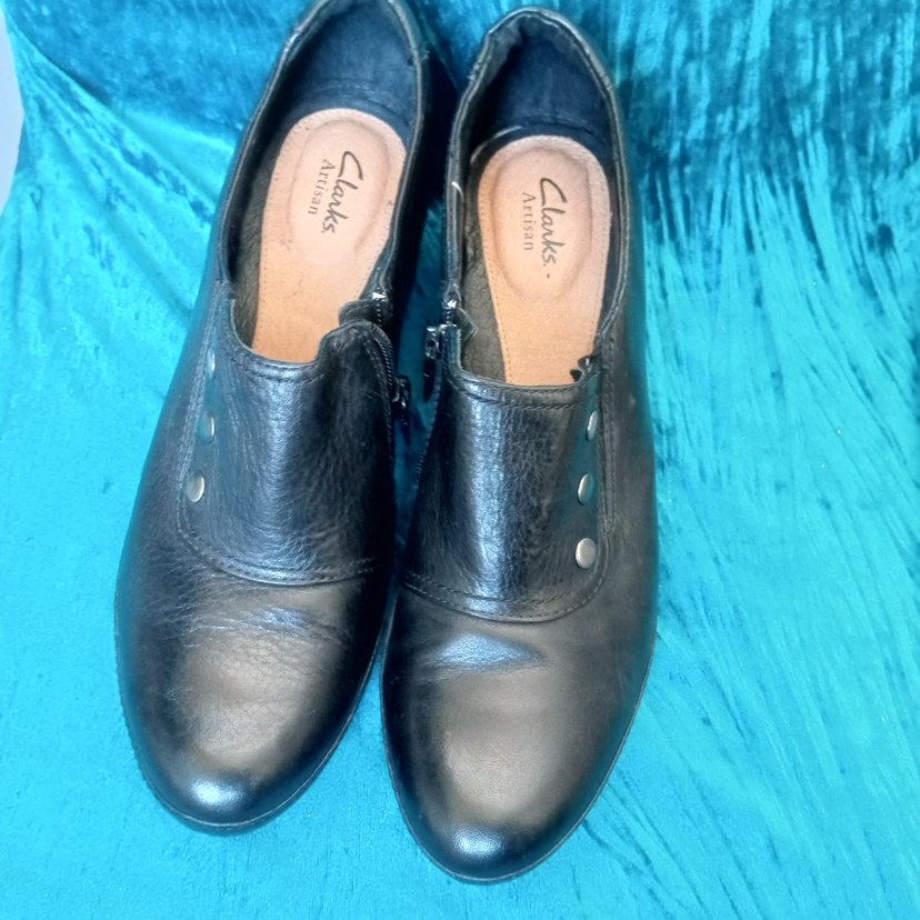 Clarks Siyah Deri Bilekli Ayakkabı — görsel 9/10
