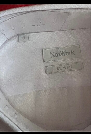Network Etiketli gömlek