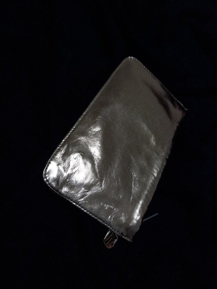 Parlak Altın Deri makyaj çantası - Görsel 3