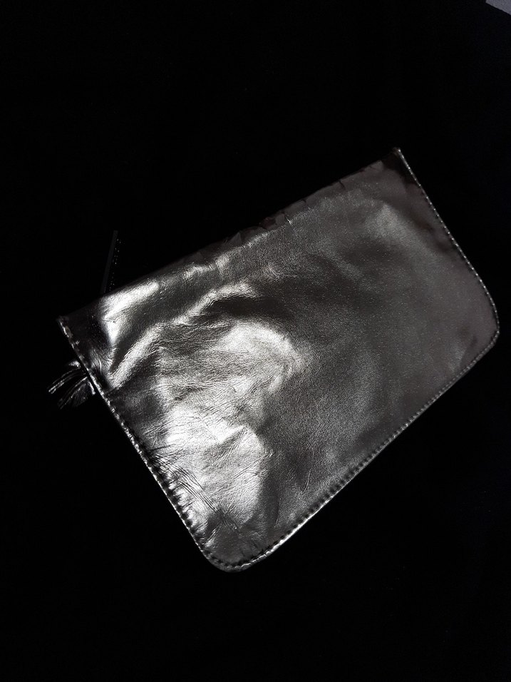 Parlak Altın Deri makyaj çantası - Görsel 4