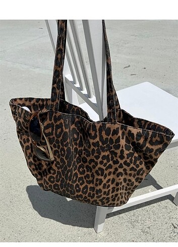 Zara leopar desenli kanvas çanta 