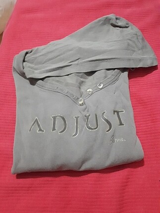 Kapşonlu sweat