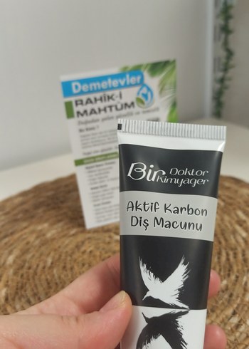 Aktif Karbonlu Diş Macunu - Görsel 4