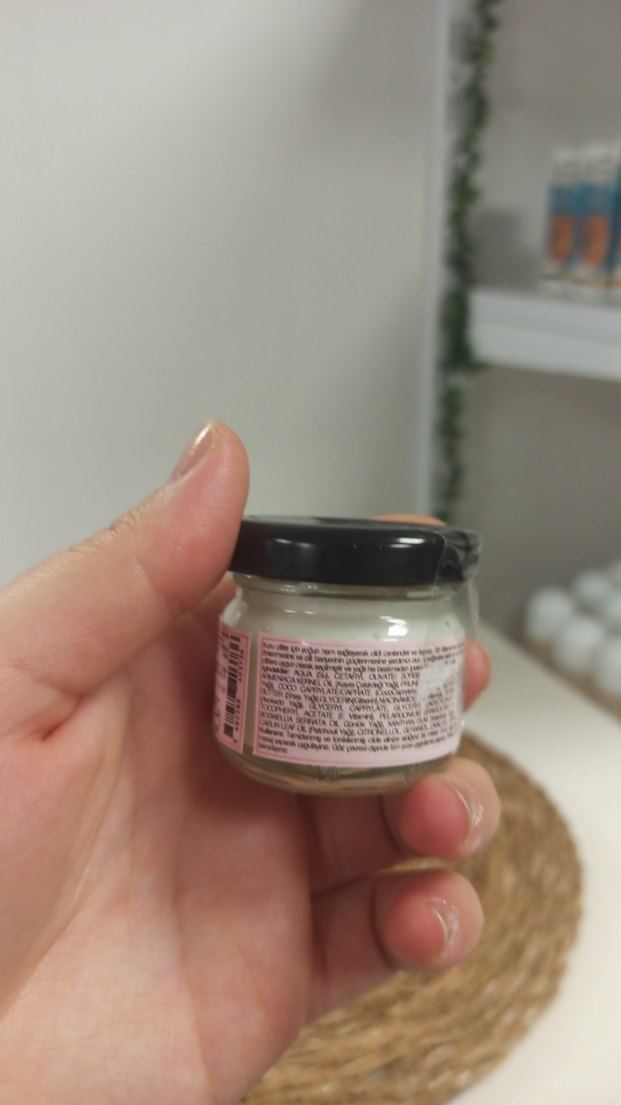 Kuru Ciltler İçin Bakım Kremi - Görsel 3