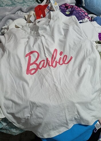 Barbie yazılı T-shirt 