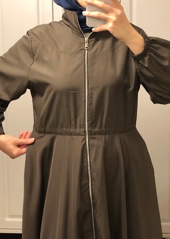 Haki Uzun Rahat Kesim Fermuarlı Kadın Yağmurluk Trençkot - Görsel 7