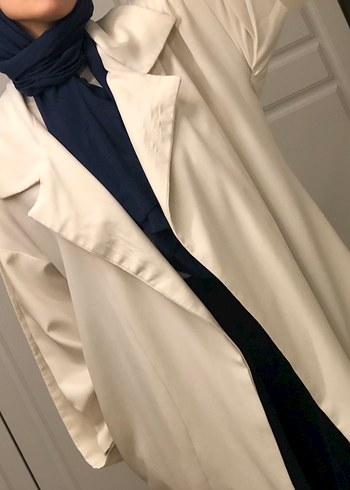 Beyaz Uzun Kadın Trençkot - Görsel 4