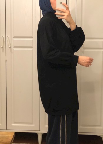 Siyah Yüksek Yakalı Uzun Kollu Sweatshirt - Görsel 4