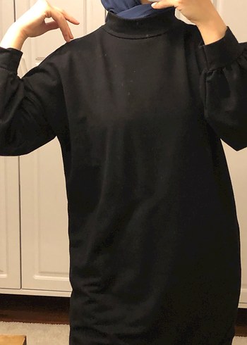 Siyah Yüksek Yakalı Uzun Kollu Sweatshirt - Görsel 3