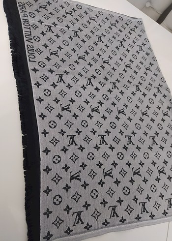 Louis Vuitton Gri çift taraflı şal - Görsel 2