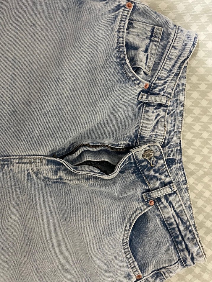 Düğmeli Geniş Kesim Kadın Kot Pantolon - Görsel 2