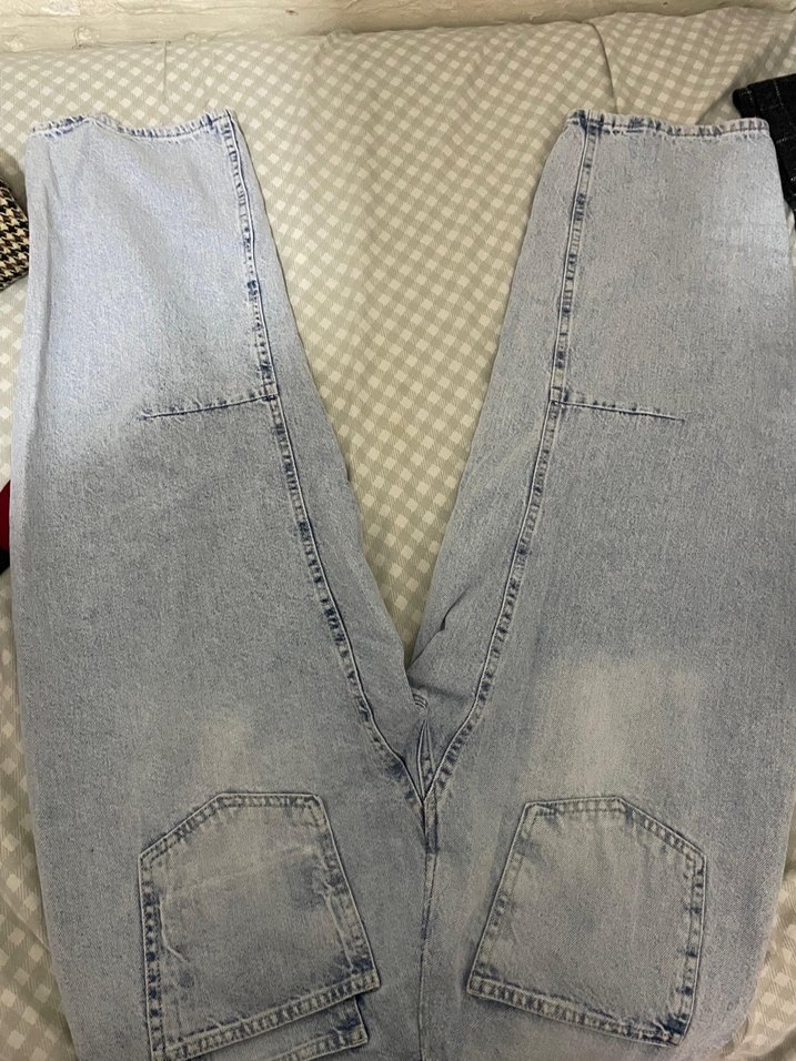 Düğmeli Geniş Kesim Kadın Kot Pantolon - Görsel 3