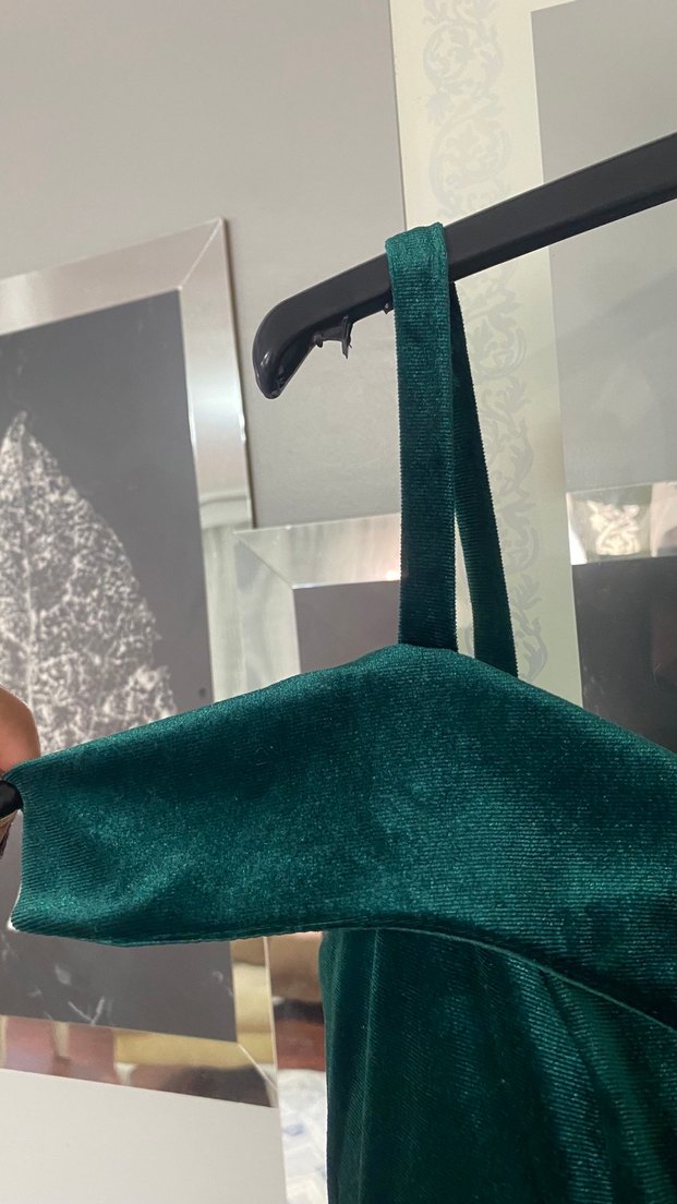 Yeşil Drapeli Uzun yırtmaçlı kadife Abiye Elbise - Görsel 3