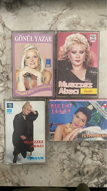 4 Kaset