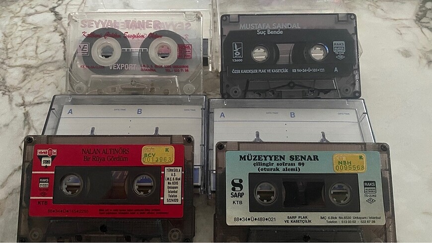 4 Kaset Birarada