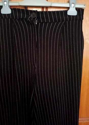 Kadın Siyah Çizgili Pilili Kumaş Pantolon - Görsel 2