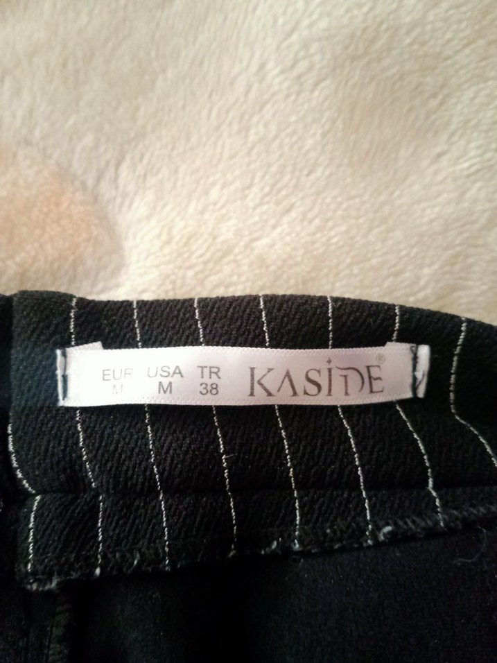 Kadın Siyah Çizgili Pilili Kumaş Pantolon - Görsel 3