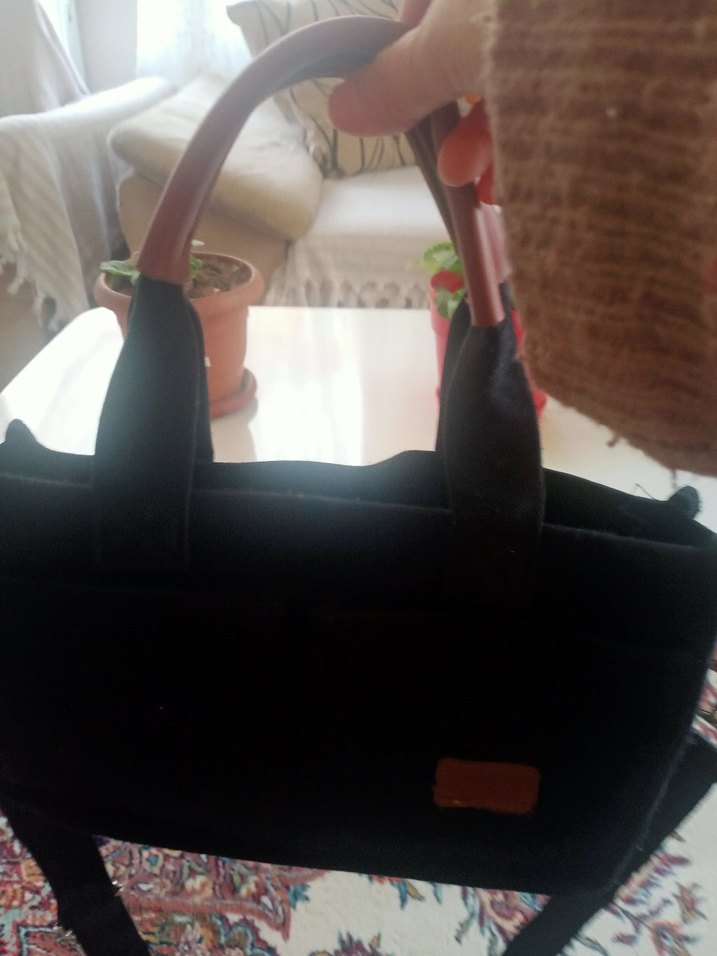 Siyah Kadın Çantası - Görsel 3