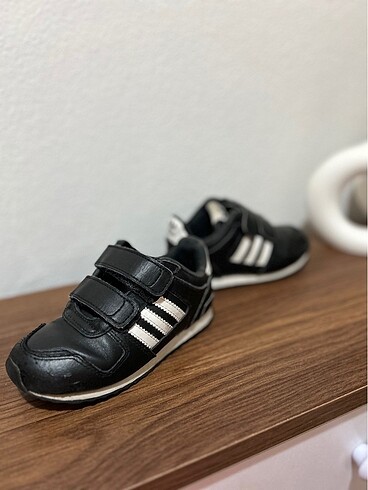 Orjinal çocuk Adidas ayakkabı