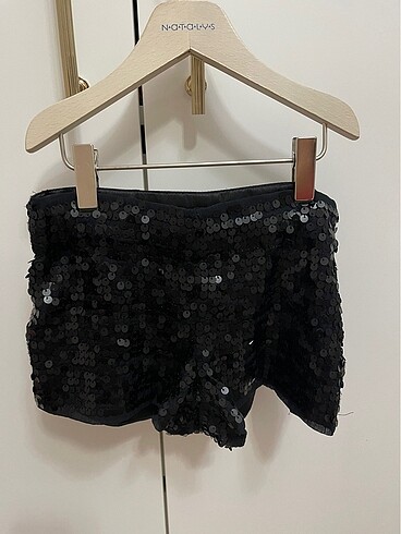 Gap GAP siyah payetli şort. 6 yaş