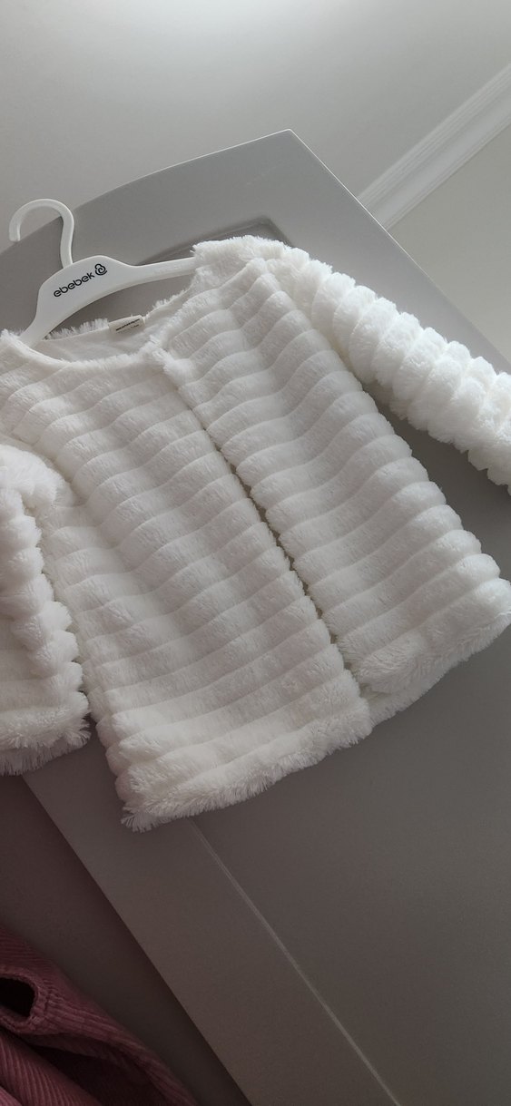 Kız Çocuk Beyaz Kürklü Bolero - Görsel 2