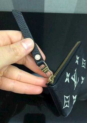 Louis Vuitton Siyah Deri Cüzdan - Görsel 5