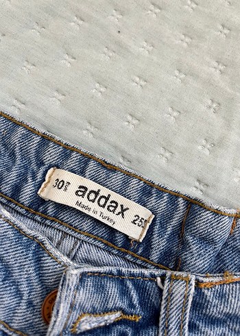 Bol Kesim Mavi Kadın Kot Şort - Görsel 2