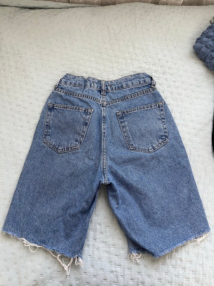 Bol Kesim  Mavi Kadın Kot Şort - Görsel 3