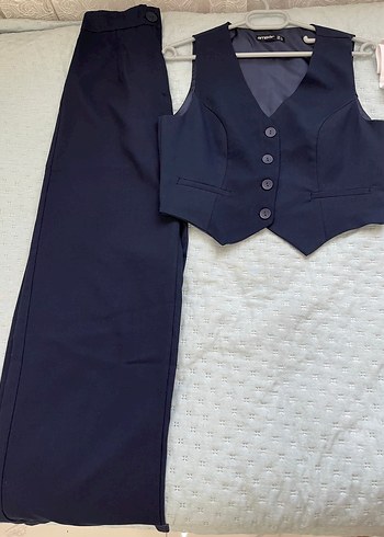 Düğmeli Lacivert Kadın Yelek takım - Görsel 3