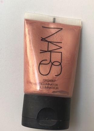 Nars Illuminator