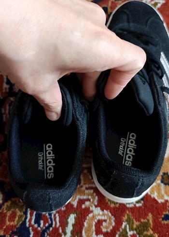 36 Beden Adidas Siyah Süet Kadın Spor Ayakkabı orjinal