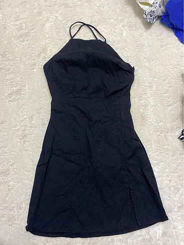Bershka marka siyah sırt dekolteli mini elbise