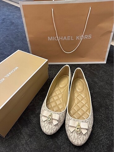 Michael kors babet