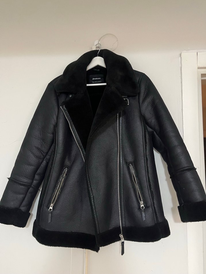 Stradivarius İçi suni kürklü biker ceket - Görsel 2