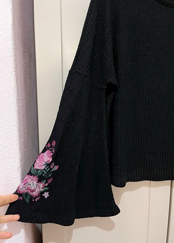 Nakışlı Siyah Örgü Kadın Kazak - Görsel 2